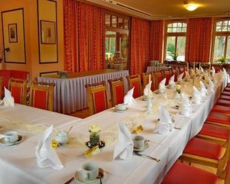Hotel Goldener Fasan - Oranienbaum - Restaurante