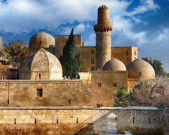 Shah Palace Luxury Museum Hotel - Baku