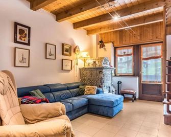 Appartamento Albachiara 2 - Ossana - Вітальня