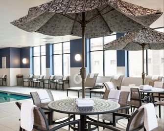 Hampton Inn & Suites La Crosse/Downtown, WI - La Crosse - Havuz