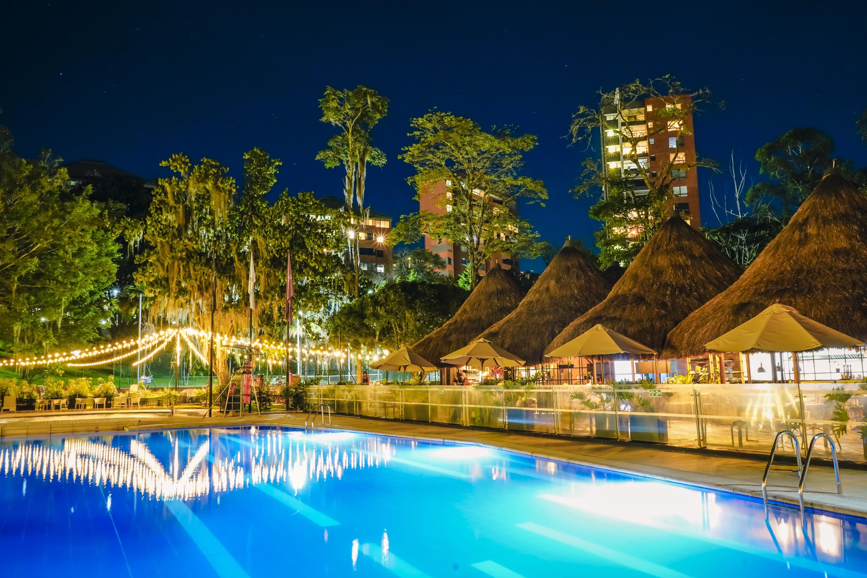 إنتركونتاين اتال ميديلين - موفيتش باي آيتش جي - ميديلين - حوض السباحة