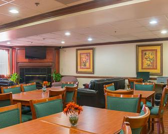 Quality Inn & Suites Detroit Metro Airport - Romulus - Restaurante