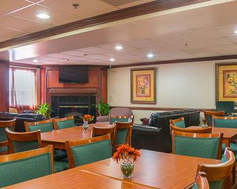 Quality Inn & Suites Detroit Metro Airport - Romulus - Restaurante