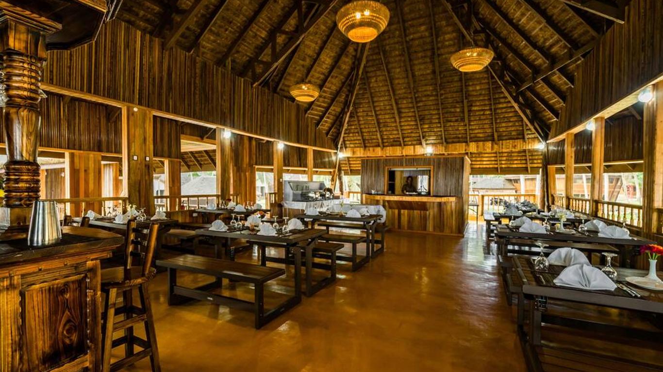 Maaha Beach Resort