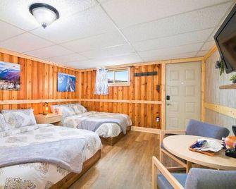 4 Spacious Dog Friendly Cozy Motel Room Leadville - Leadville - Bedroom