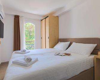 Hotel Delfin - Omisalj - Schlafzimmer