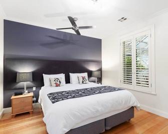 Domain Two Apartment - Mount Gambier - Bedroom
