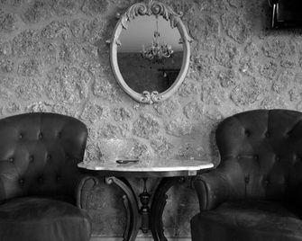 Trikalon Muses Art Suites - Xylókastro