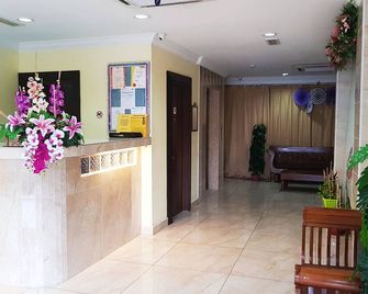 Sun Inns Hotel Sentral, Brickfields - Kuala Lumpur - Front desk
