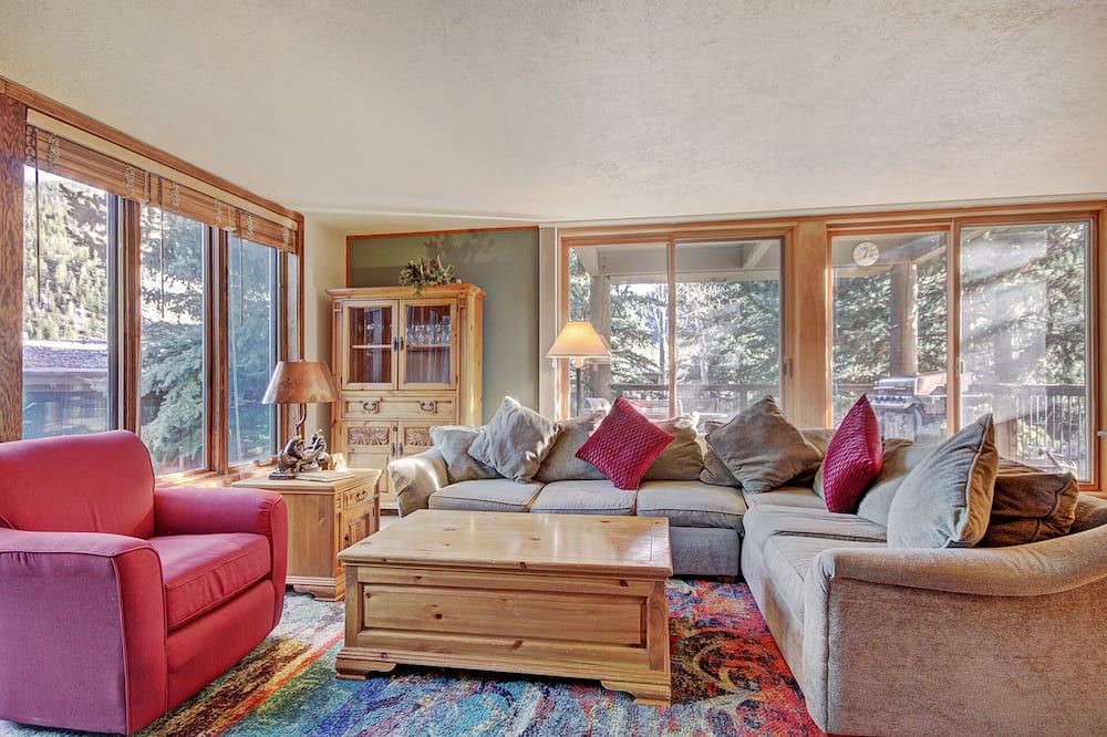 2019 Lodgepole 2 Bedroom Condo by RedAwning - Keystone - Wohnzimmer