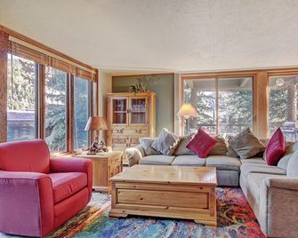 2019 Lodgepole 2 Bedroom Condo by RedAwning - Keystone - Wohnzimmer