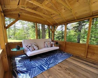 Rustic Meets Luxury - Mississippi Mills - Living room