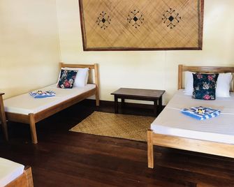 Qua Roviana Motel - מונדה - חדר שינה