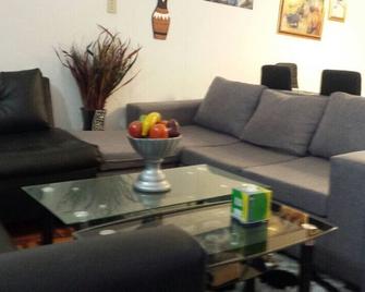 Art Deco Budget Accommodation Rosebank - Hostel - Johannesbourg - Salon