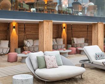 Harbour Beach Club, Hotel & Spa - Salcombe - Patio