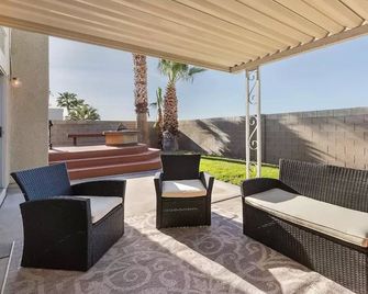 Las Vegas Retreat with RV/Boat Parking - Henderson - Patio