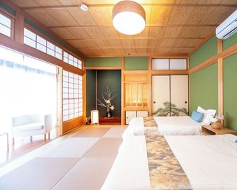 Awaji egaosakuie tonouchi - Awaji