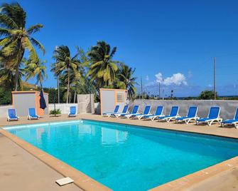 Your Caribbean home away from home - Christiansted - Pool