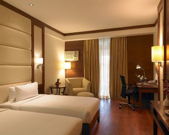 Royal Orchid Resort & Convention Centre - Bangalore - Quarto