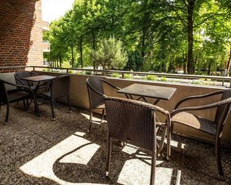 Fair Bed 5 City Single Room With Tv, Wlan, G.Kitchen - Nordhorn - Balkon