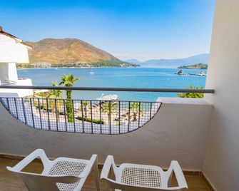 Hotel Marbas - Icmeler - Balkon