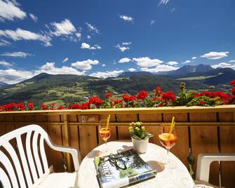Berglandhotel Untertheimerhof - Villandro/Villanders - Balcony