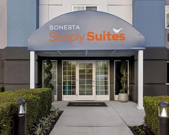 Sonesta Simply Suites Irvine East Foothill - Lake Forest - Edificio