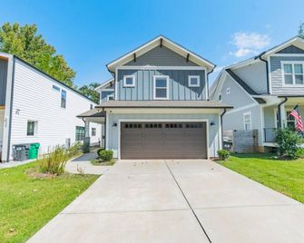 6 Beds| Center City | Bank of America Stadium - Charlotte - Gebäude