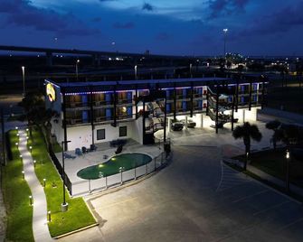 Hotel Deville - Corpus Christi