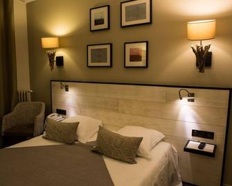 Hotel les Brises - La Rochelle - Camera da letto