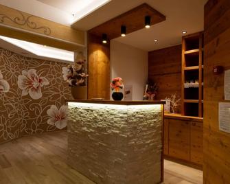 Hotel Melchiori - Andalo - Front desk