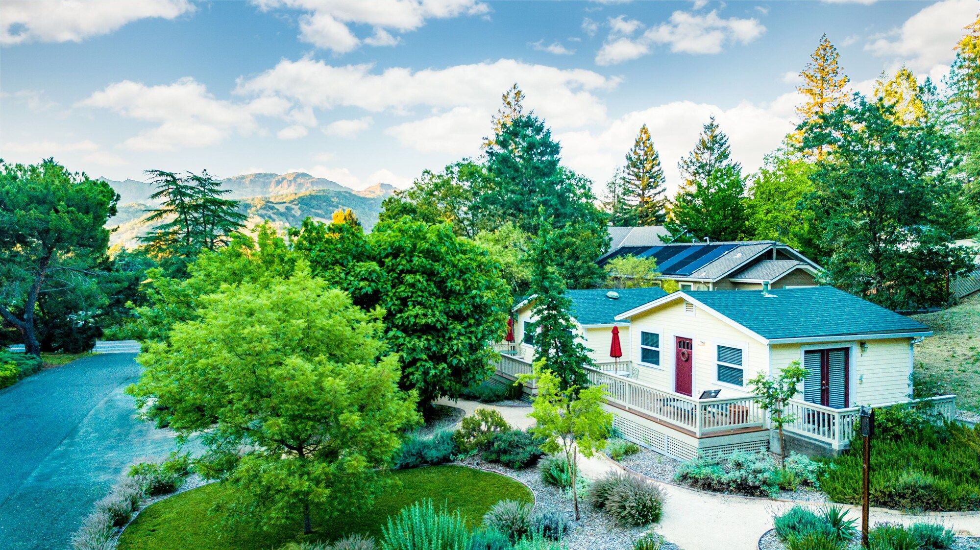 Aurora Park Cottages - Calistoga - Außenansicht