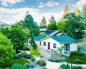 Aurora Park Cottages - Calistoga - Außenansicht