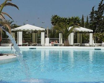 Bj Playa Blanca - S'Illot - Zwembad