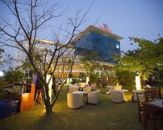 Vientiane Plaza Hotel - Vientiane - Patio