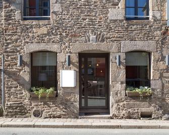 The Originals Boutique, Hôtel du Château, Dinan - Dinan - Building