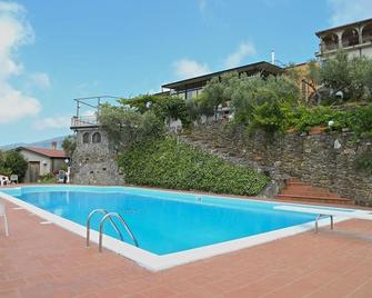 Relaxation, Pool, Family Vacation, Calabrian Cuisine - Nocera Terinese - Piscina