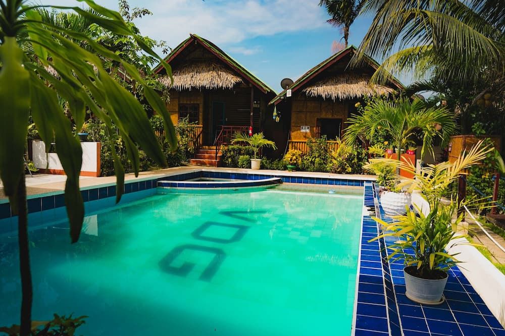 Villa de Gloria - טאגבילאראן סיטי - בריכה