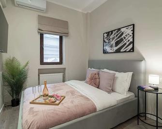 Modern & Bright Studios on Amzei Square - Bucarest - Habitación