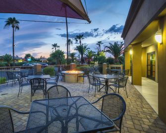 Holiday Inn North Phoenix - Glendale - Patio