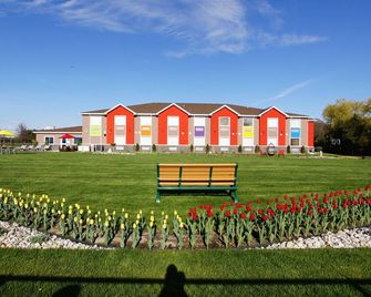 Dreamz Inn - Goderich - Gebäude