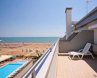Parigi - Caorle - Balkon