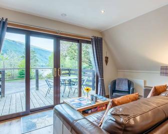 Beautiful private villa for 4 guests with WIFI, TV, balcony and panoramic view - Invergarry - Salon
