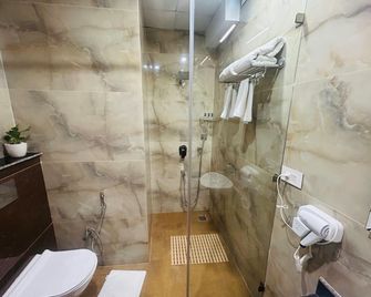 Ira By Orchid Noida - Noida - Koupelna