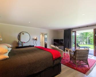 Accent House Boutique Bed & Breakfast - Nelson - Bedroom