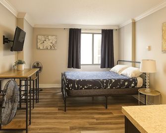 Vintage Sunrise Studio Near Downtown w/Full Kitchen - Microwave+ BathTub +W/D - Calgary - Bedroom