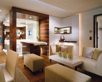 The Westin Grand Berlin - Berlin - Living room