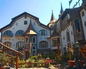 Hunter Prince Castle Hotel - Turda - Gebouw