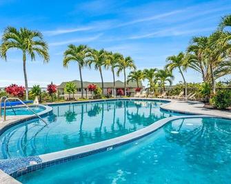 Big Island Na Hale O Keauhou J5 by Coldwell Banker Island Vacations - Kahaluu-Keauhou - Basen