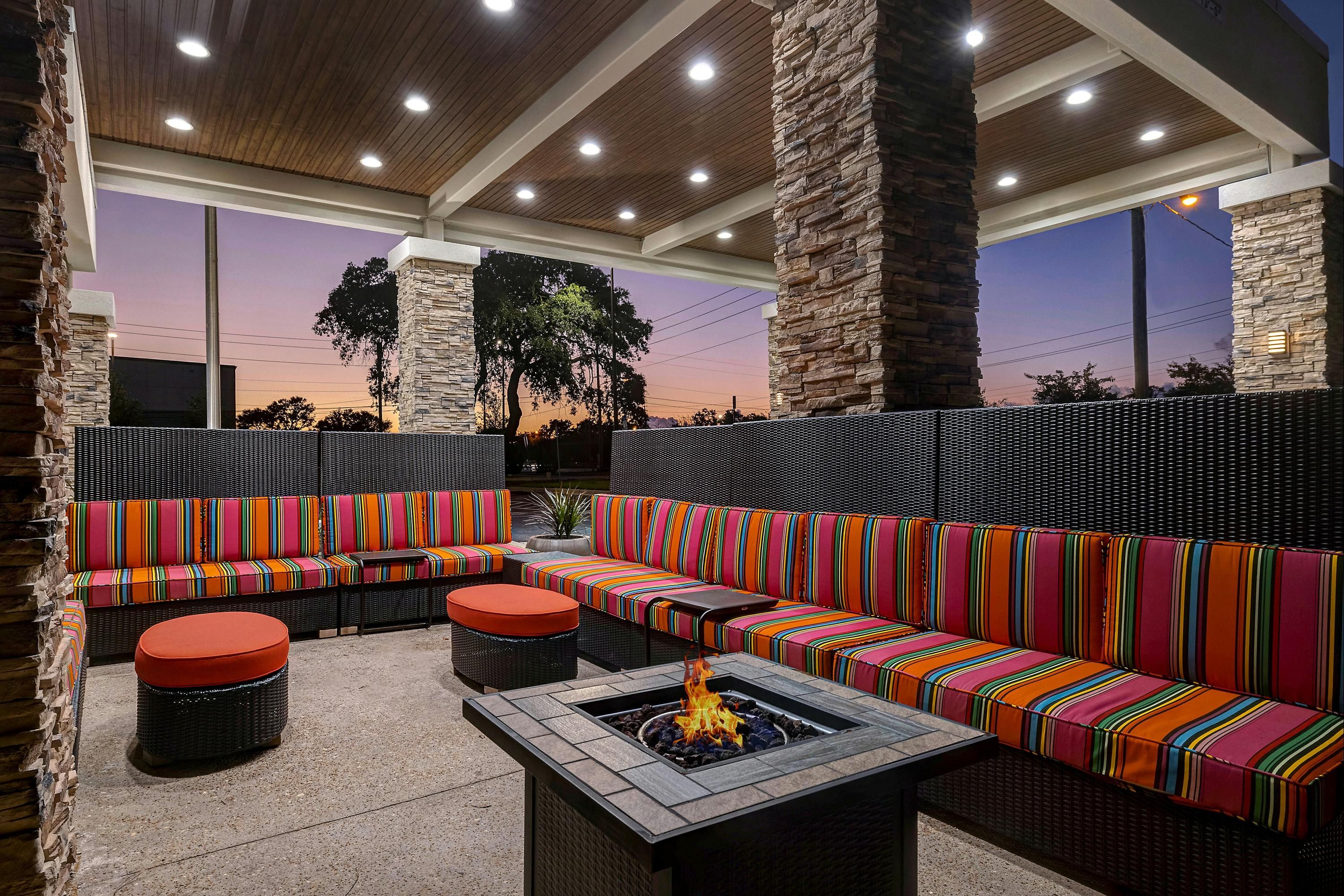 Home2 Suites by Hilton Gulf Breeze Pensacola Area - Gulf Breeze - Lounge